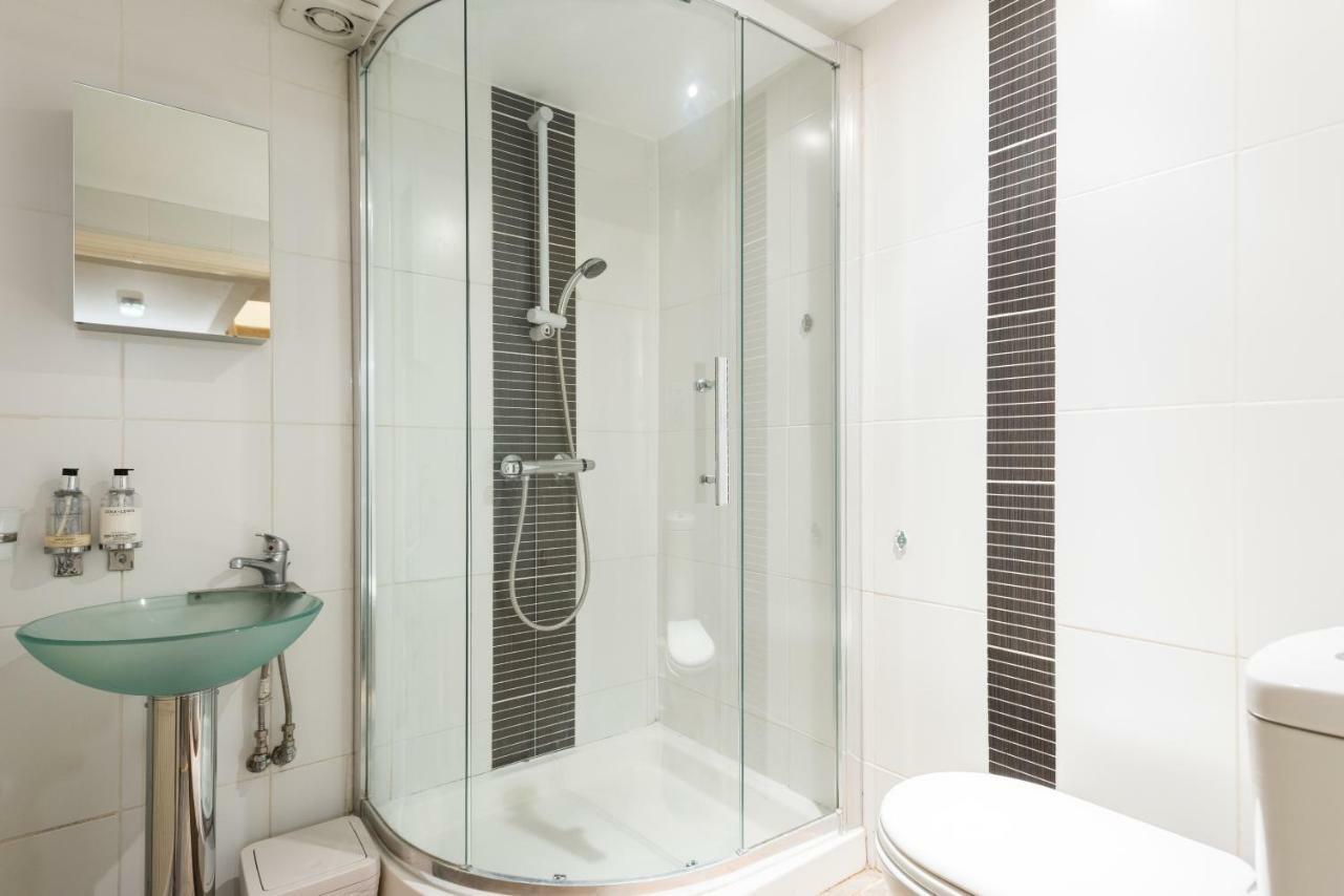 The Wonderland Townhouse - Alice In Wonderland 7Bdr Home Bath Zewnętrze zdjęcie