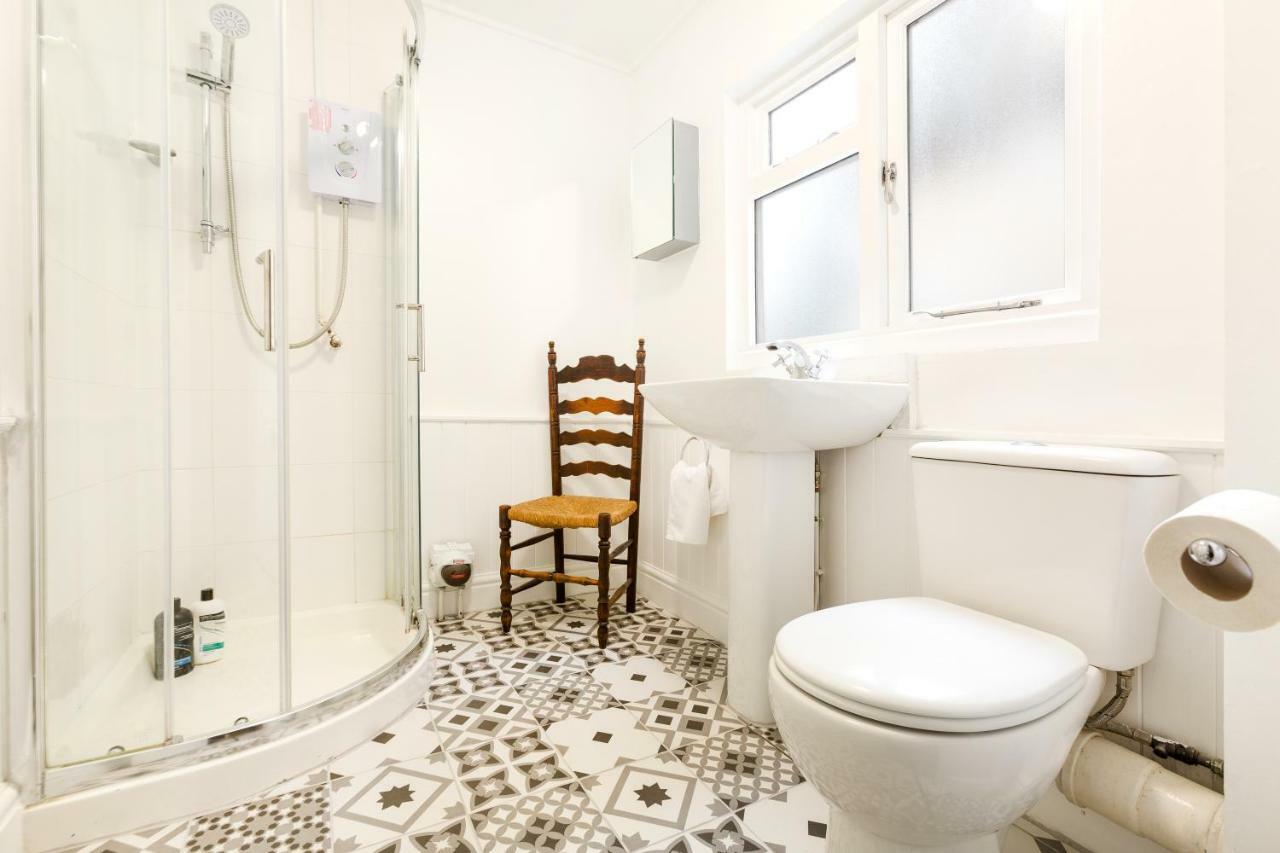 The Wonderland Townhouse - Alice In Wonderland 7Bdr Home Bath Zewnętrze zdjęcie